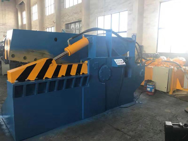 Q43系列鱷魚(yú)式剪切機